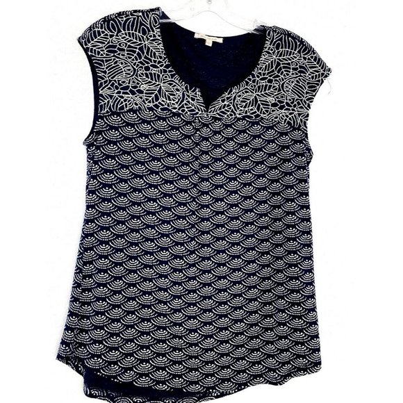 Skies Are Blue Women's Cap Sleeve with Embroidery Details Pullover Blouse. S - Picture 1 of 9